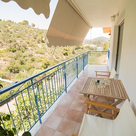 Azalea - Modern Studio With Sea View Galatás Exterior foto
