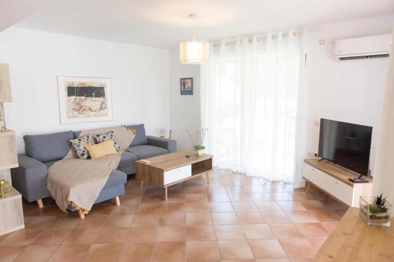 Azalea - Modern Studio With Sea View Galatás Exterior foto